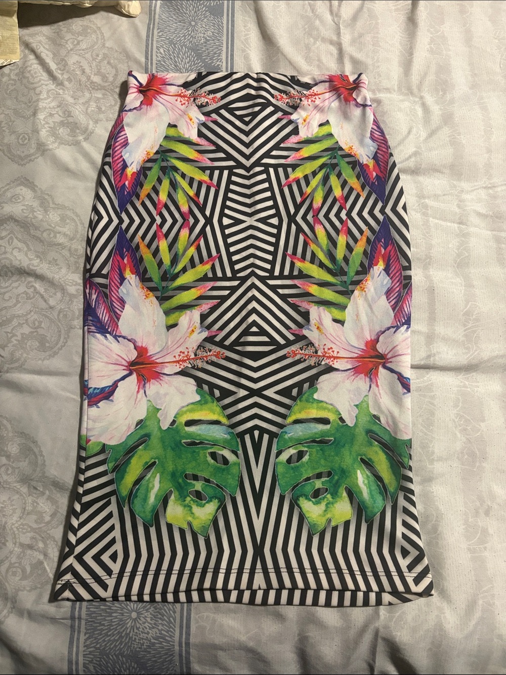 Tropical Floral Pencil Skirt in Black and Green